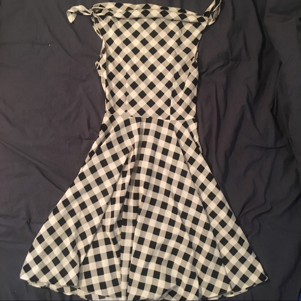Black and white plaid flowy dress by sisjuly